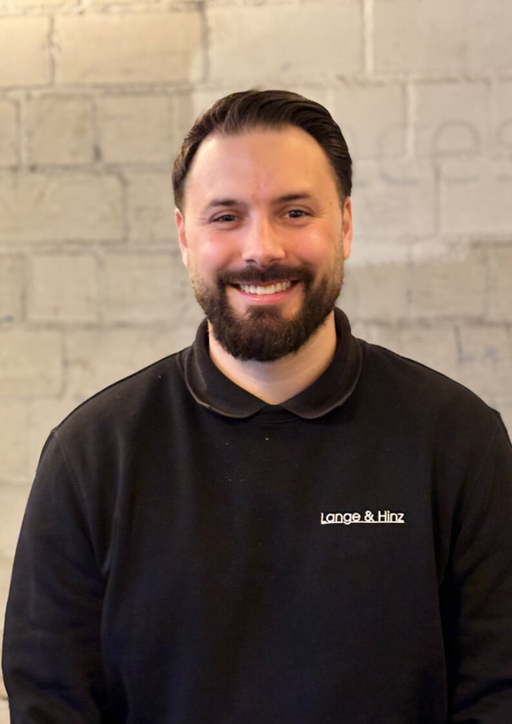 Malerei und Applikation - Lange & Hinz GmbH